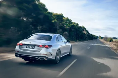 E 300